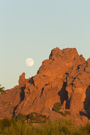 MoonrisePrayingMonk-VernWest-3