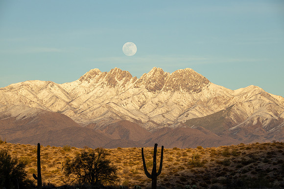 Four Peaks Snow & Moon rise