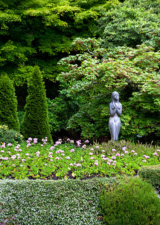 Garden Ladt Butchart  Gardens
